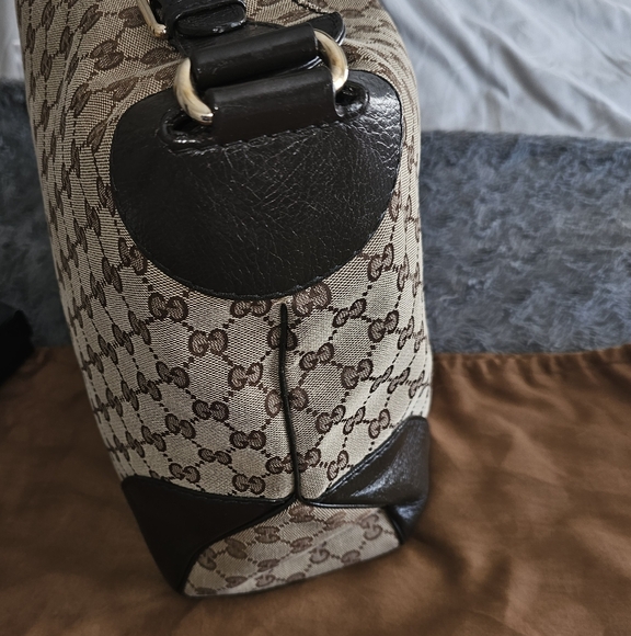 Vintage authentic Gucci leather & canvass tote bag with gold hardware - Picture 9 of 16